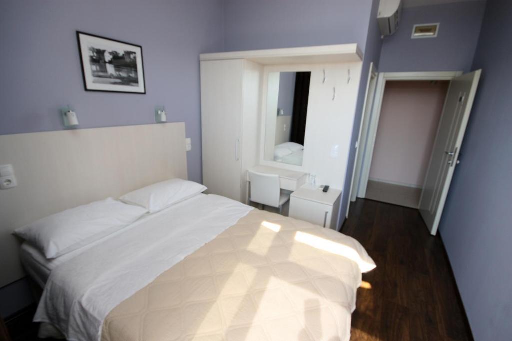 Hotel Le Pont Приедор Номер фото